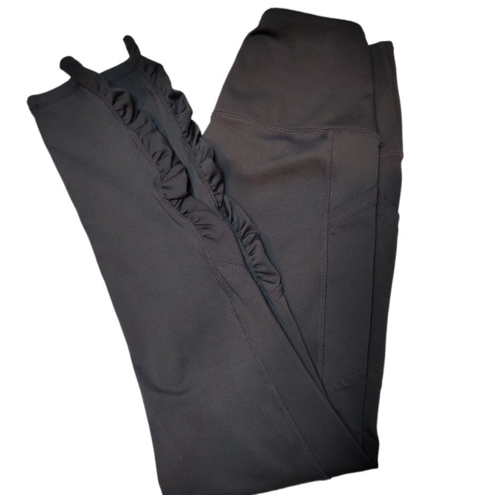 LegEnd leggings with pockets.